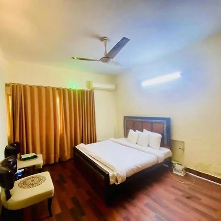 Mulberry Guest House F-10 Islamabad Buitenkant foto