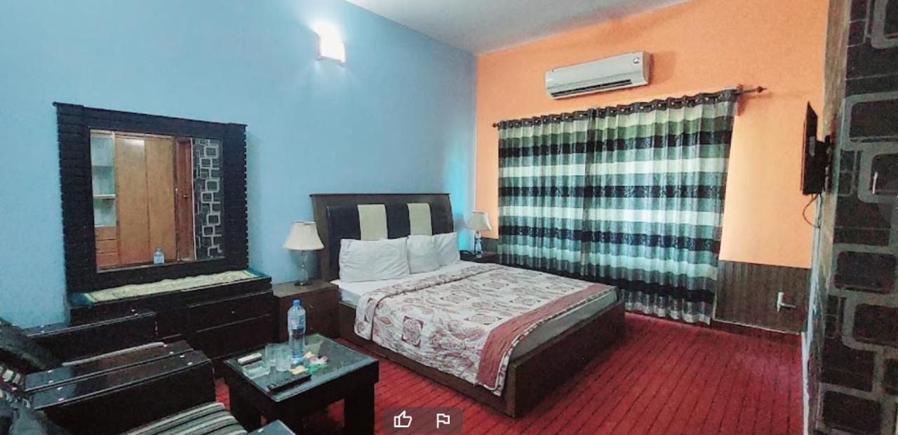 Mulberry Guest House F-10 Islamabad Buitenkant foto