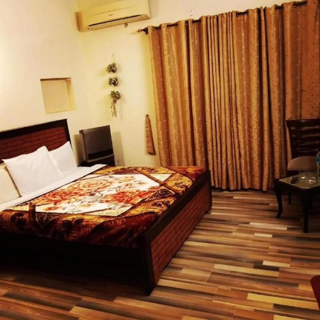 Mulberry Guest House F-10 Islamabad Buitenkant foto